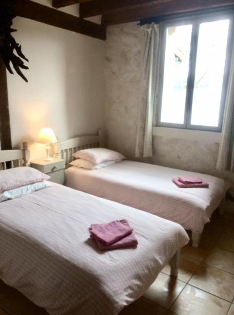 Maison Rouge Gite Vidaillat Buitenkant foto